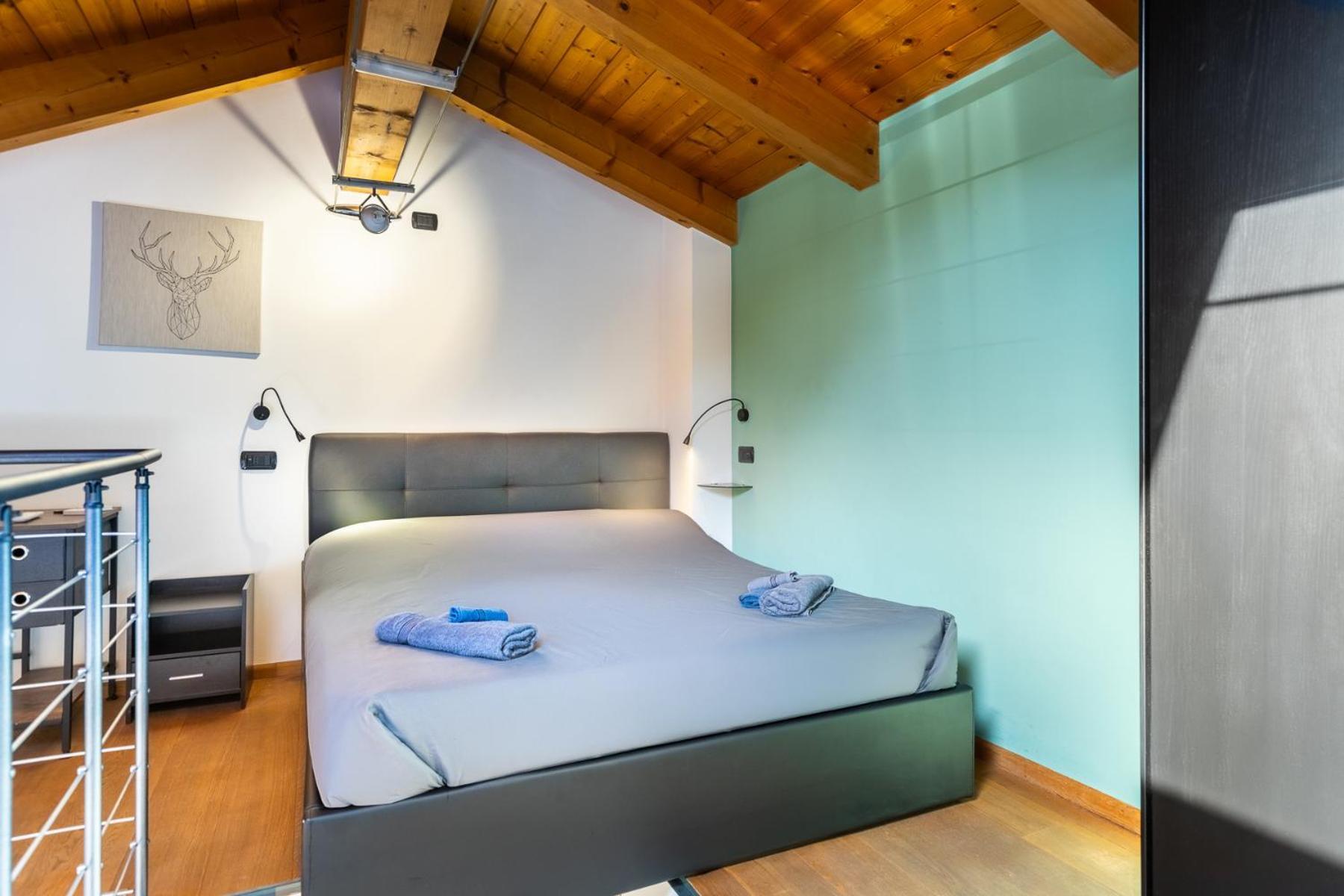Appartement Strepitoso Loft Con Vista Duomo à Alba  Extérieur photo
