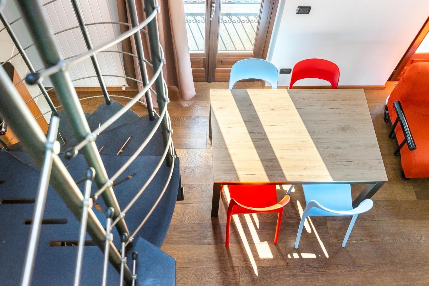 Appartement Strepitoso Loft Con Vista Duomo à Alba  Extérieur photo