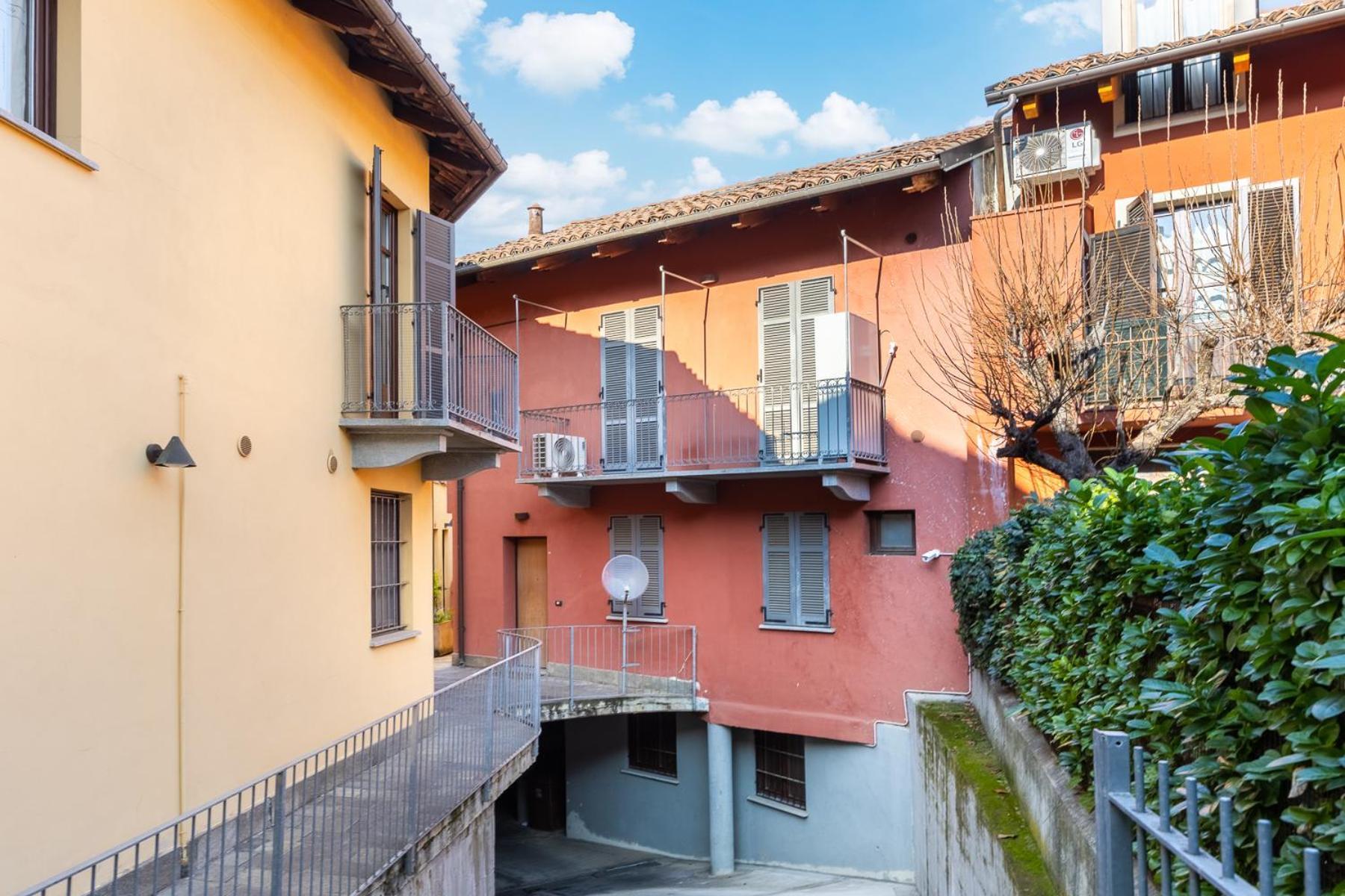 Appartement Strepitoso Loft Con Vista Duomo à Alba  Extérieur photo